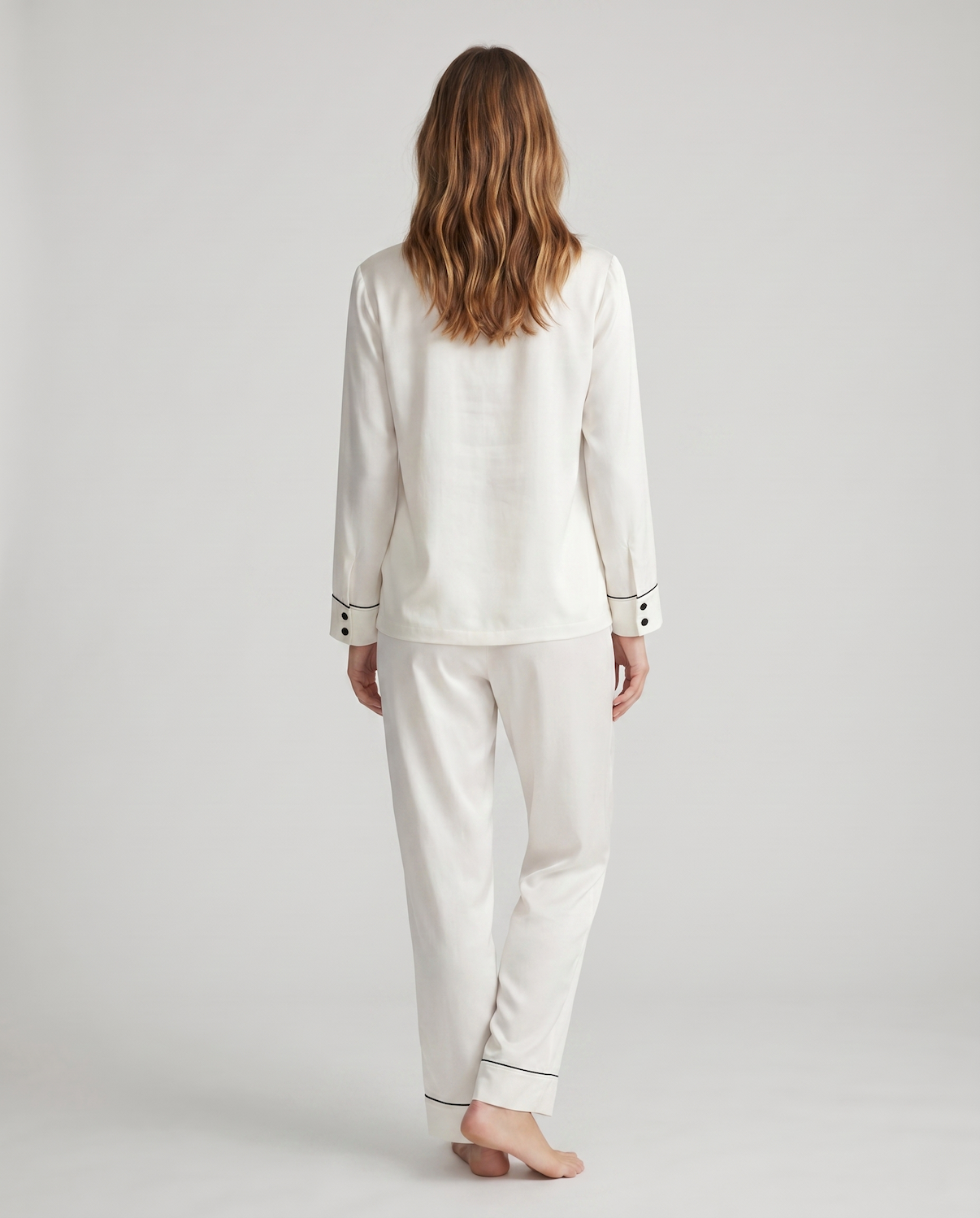 100% Mulberry Silk Pajama Set – Long Sleeve Peter Pan Collar Top & Relaxed Pants