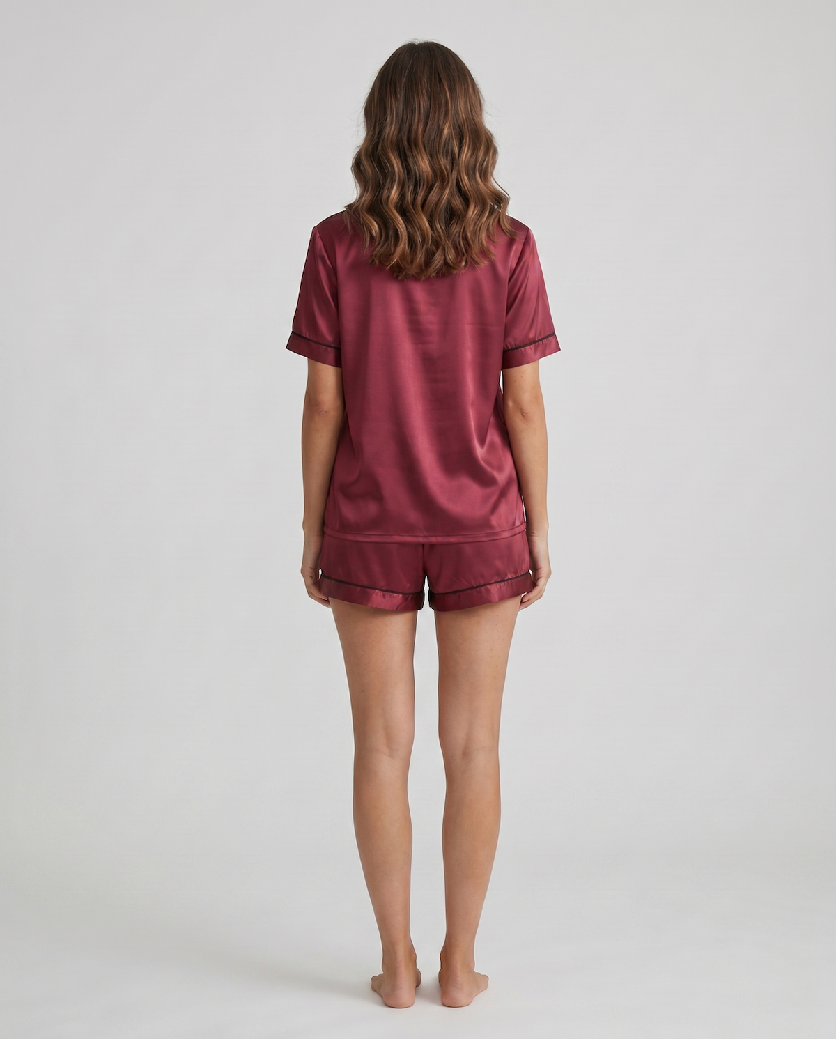 100% Mulberry Silk Pajama Set – Short-Sleeved Sleepwear for Women
