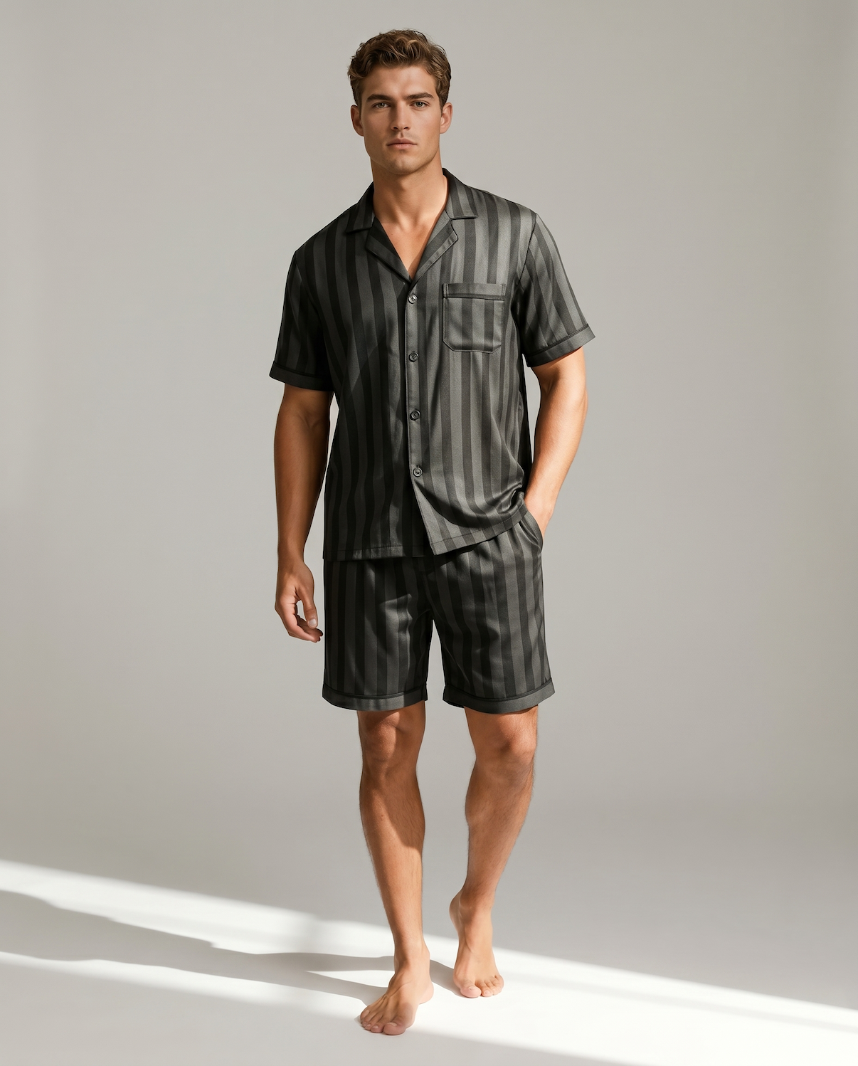 Men’s Ice Silk Pajama Set – Short Sleeve Loose Fit Sleepwear & Homewear Suit