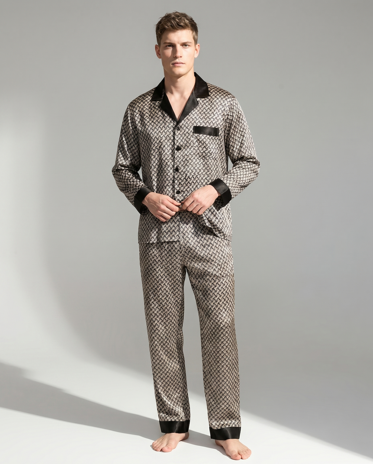 Men’s Silk-Feel Pajama Set – Long Sleeve Satin-Look Sleepwear with Elegant Pattern
