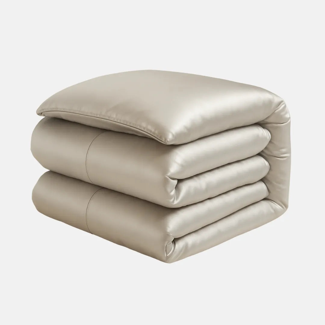 Mulberry Silk Seamless Duvet Cover – Luxury, Breathable, Hypoallergenic Bedding for Smooth Sleep (Pillowcases not included)