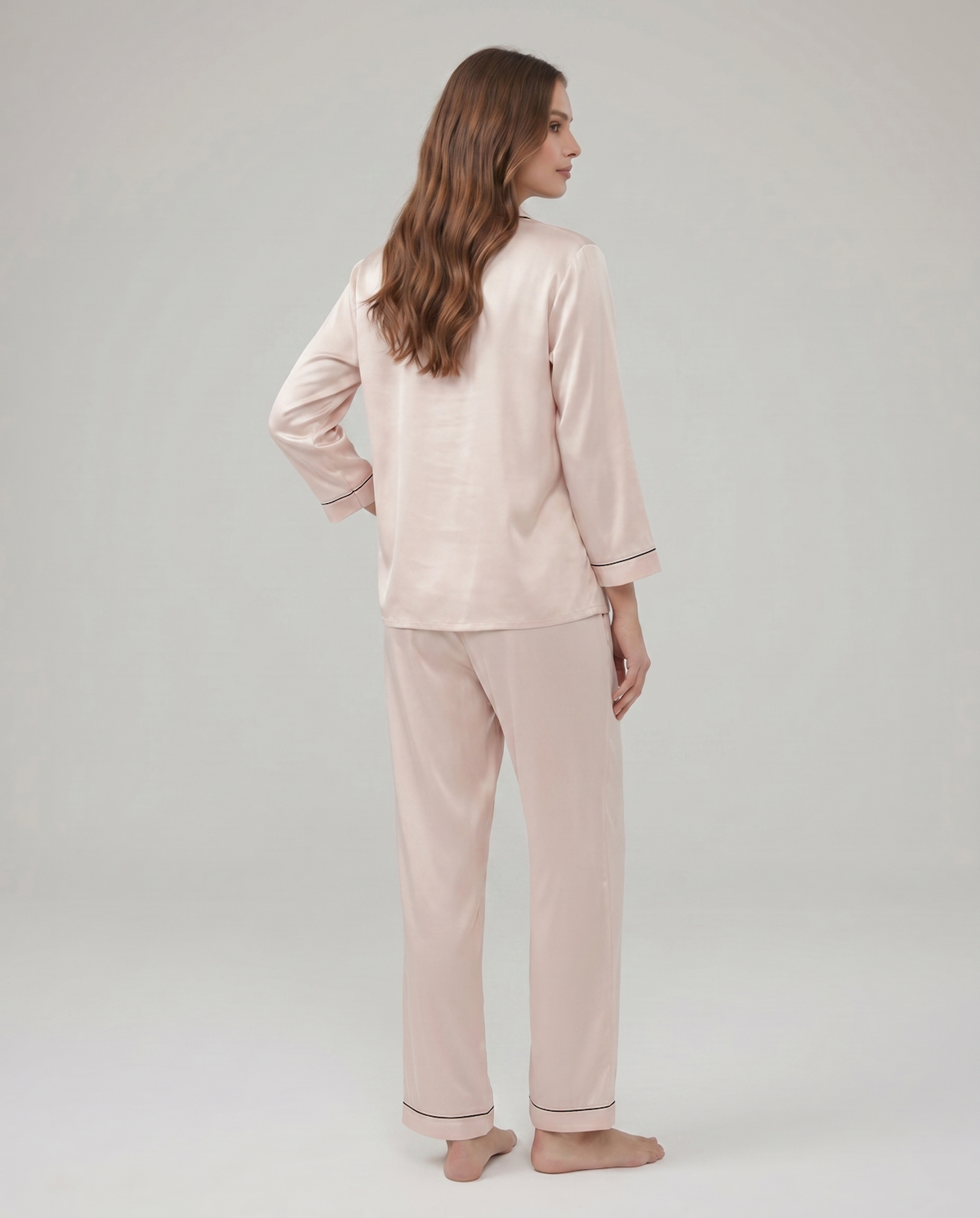 100% Silk Pajama Set for Women – Soft, Breathable, Luxury Sleepwear with Long Sleeves & Pants