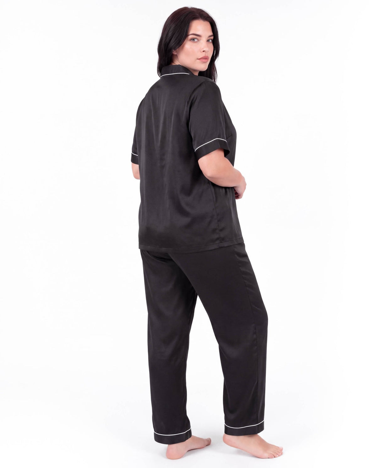 Sleepwear Set for Plus Size Women – Fashionable Tops and Long Pants Homewear