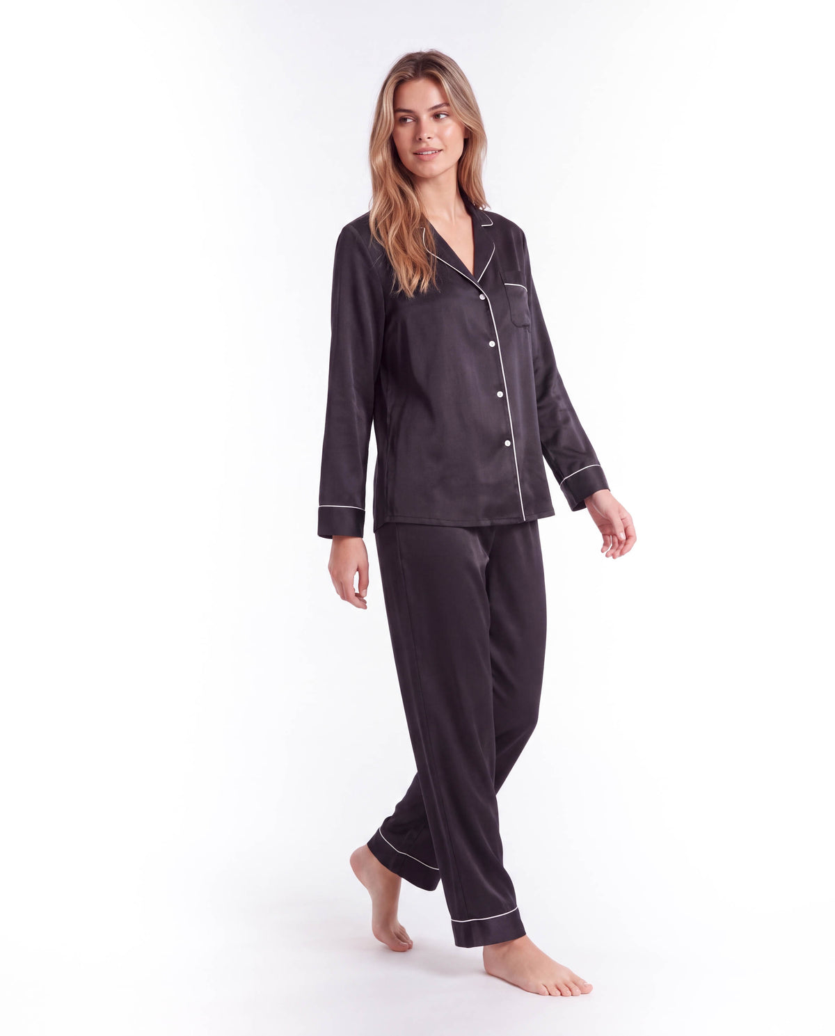Silk Pajama Set for Women – Soft, Breathable, Luxury Sleepwear with Long Sleeves &amp; Pants