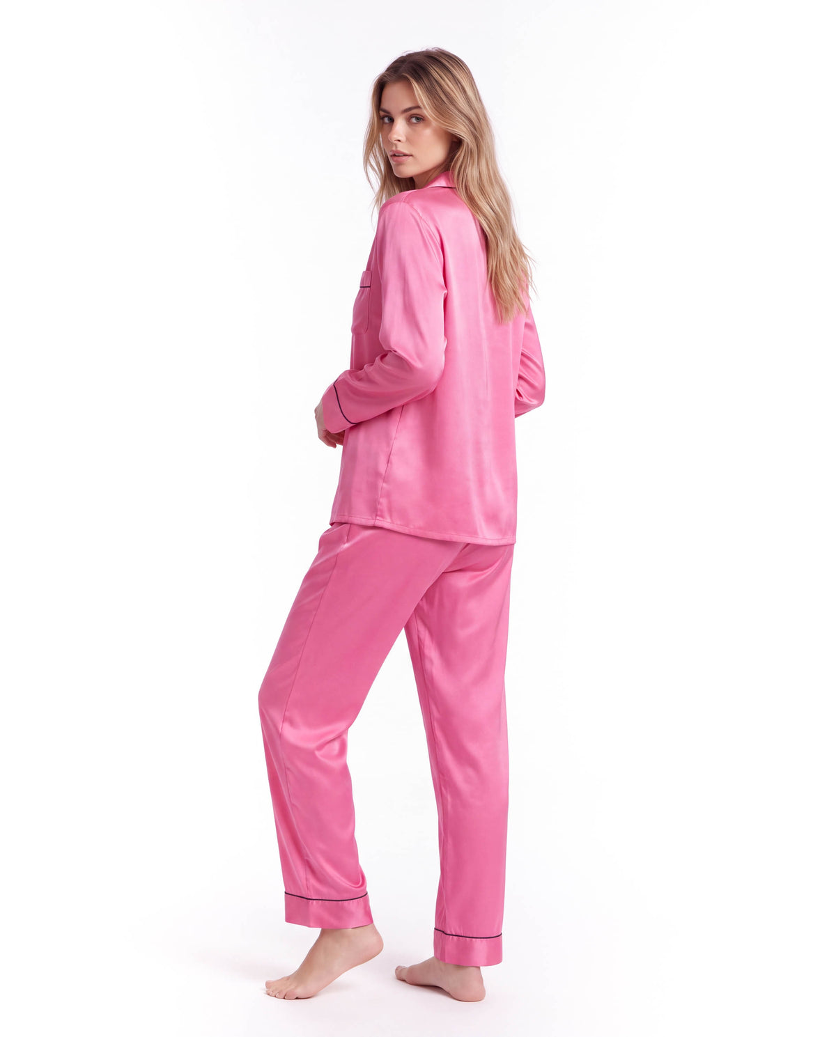 Silk Pajama Set for Women – Soft, Breathable, Luxury Sleepwear with Long Sleeves &amp; Pants