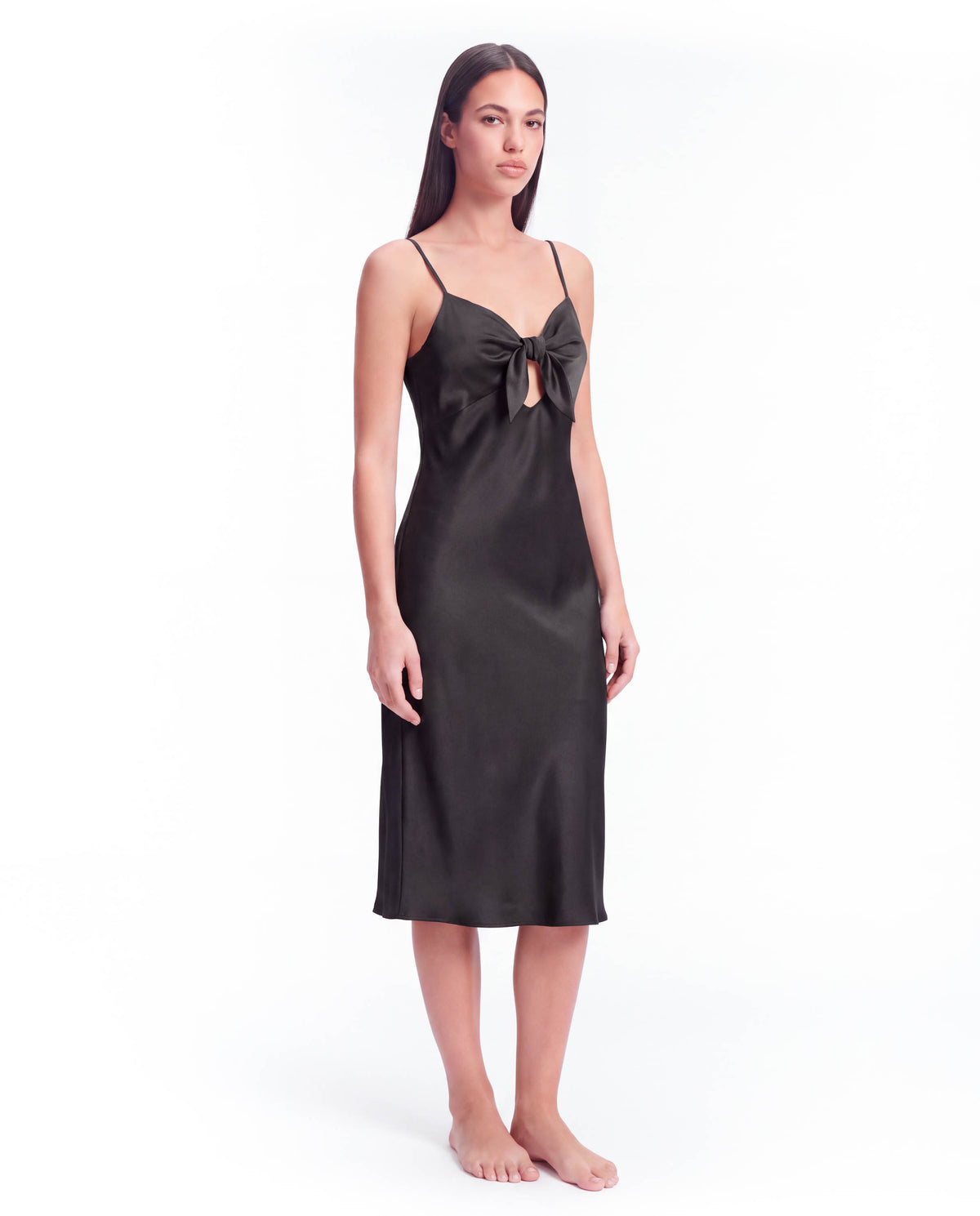 Silk Evening Gown – Elegant Bow Design, Soft &amp; Luxurious Formal Dress